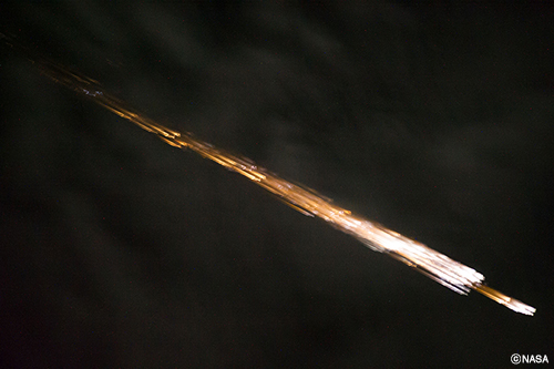 8月17日、大気圏に再突入するシグナス宇宙船。（提供：NASA）