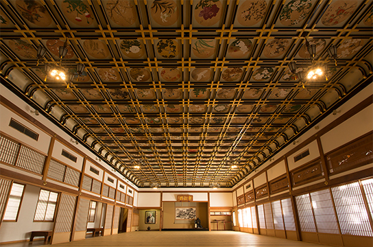 豊かなこころを育む、源泉？