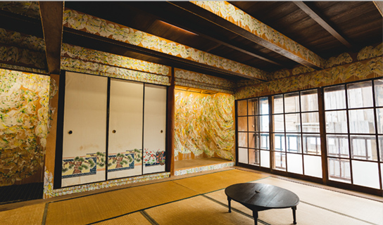 「生成するウォールドローイング―日本家屋のために」／村山悟郎作