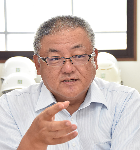 西岡務氏の写真