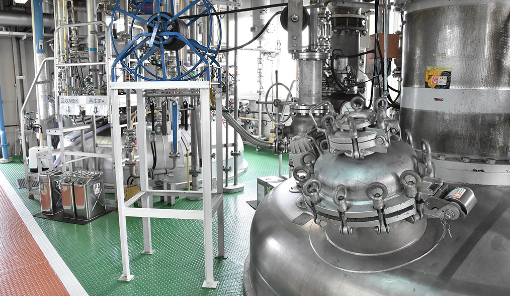 仙台工場の反応釜