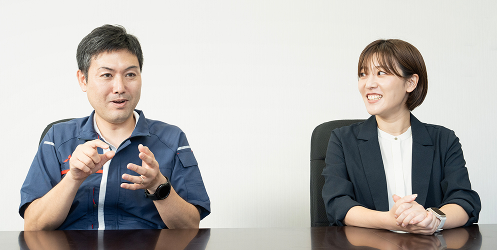 佐々木啓友さんと鈴木留依さんの写真