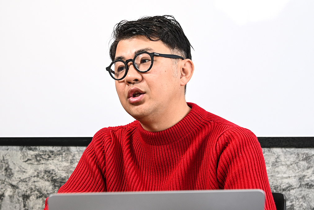佐宗邦威さんインタビュー中の写真