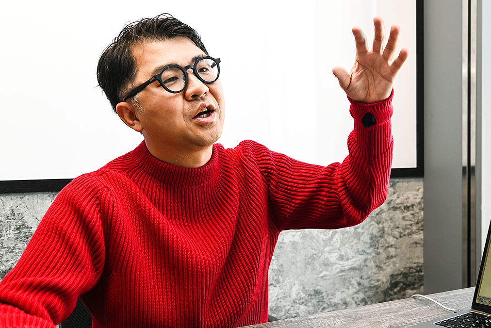 佐宗邦威さんインタビュー中の写真