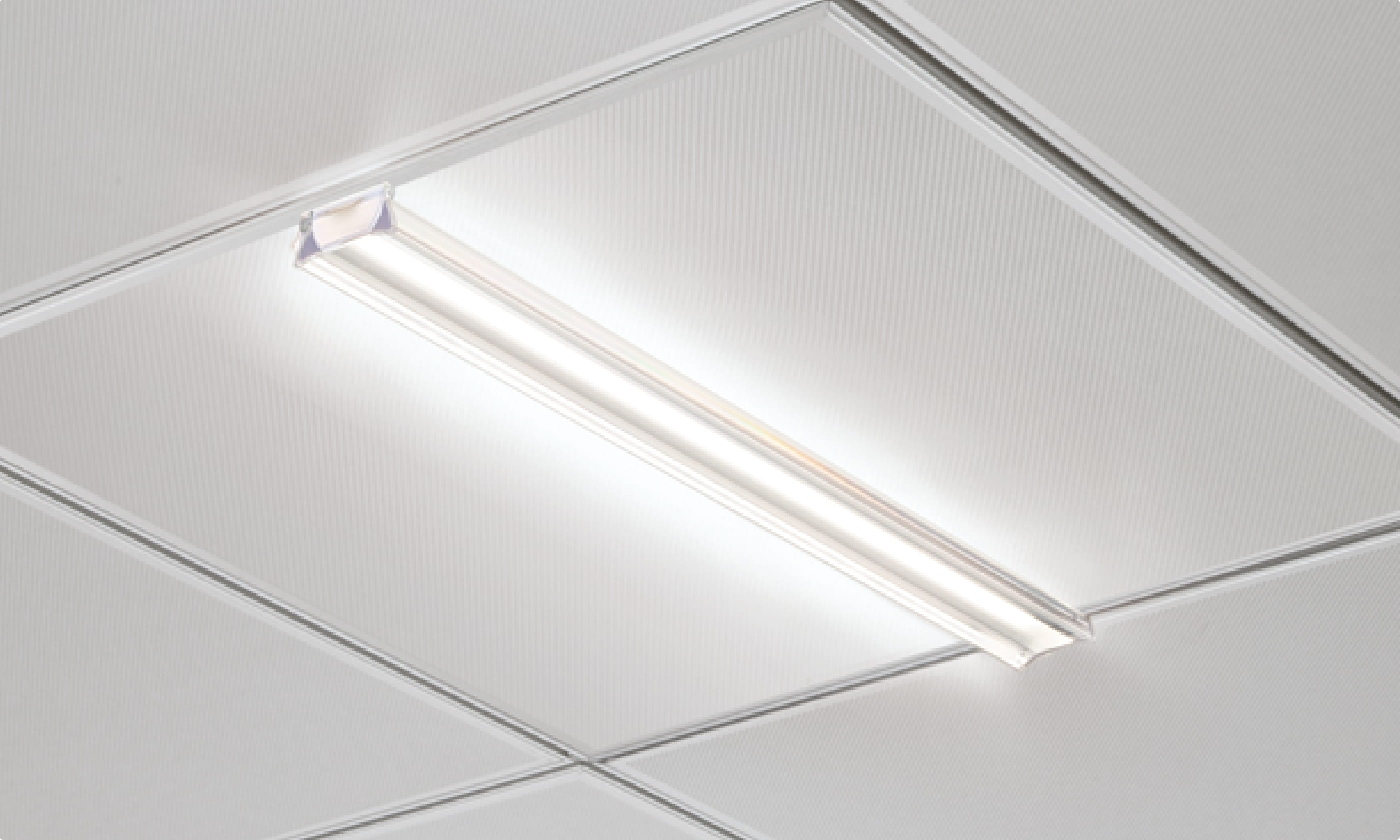 LED照明 グリッド天井用照明 レンズ制御タイプ 写真