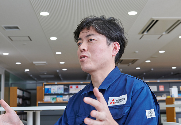 多くのビルで導入できるよう、旧型エレベーターにも対応しています。