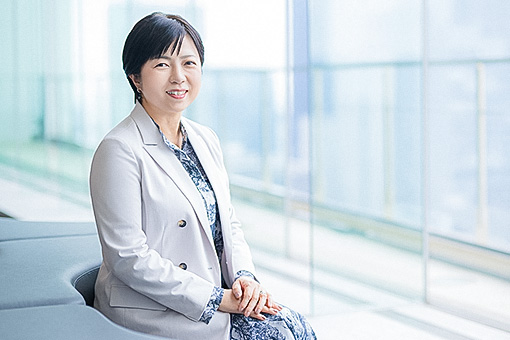 自身の経験を活かしながら、エールのバトンをつなぐ思いで女性活躍推進に取り組む