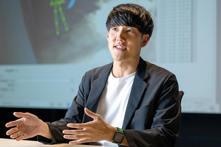 情報技術総合研究所 情報表現技術部
社会安全高信頼化技術グループ 望月 浩平さん