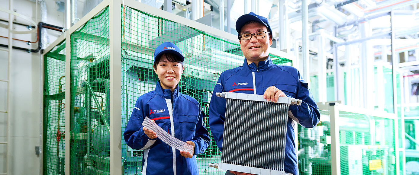 尾中さん、岸田さんが並んでいる写真