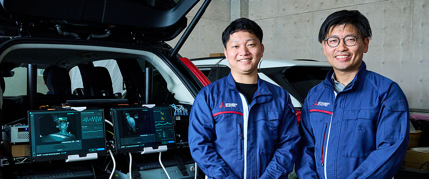 武井さん、田中さんが並んでいる写真