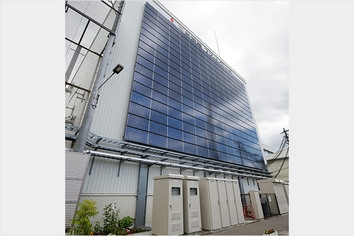 太陽光パネルの写真