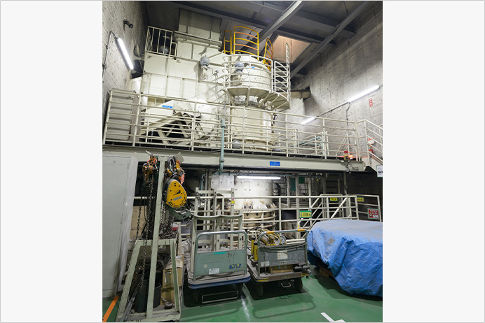 エアコンや洗濯機などの破砕機の写真