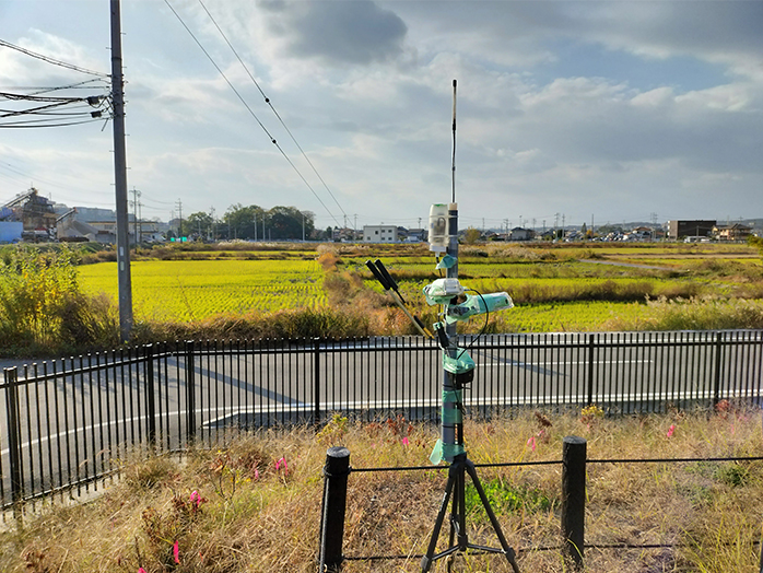 飛翔生物を観測するカメラ（通称：トンボカメラ）