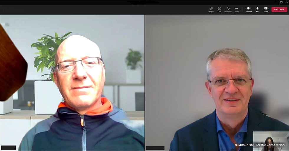 オンライン会議画面。画面越しに顔を合わせての大事なコミュニケーション