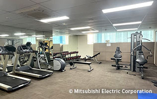 オフィス内にあるジム