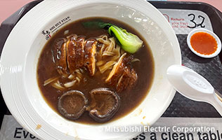 ミシュランを取得したお店の香茹鴨腿