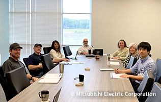 社内Weekly meetingの様子