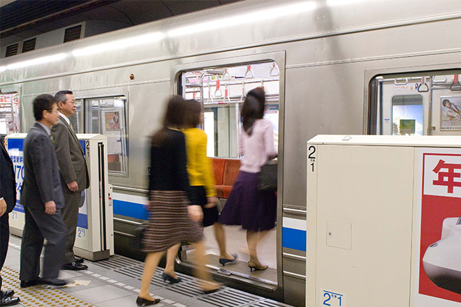 可動式ホーム柵システム