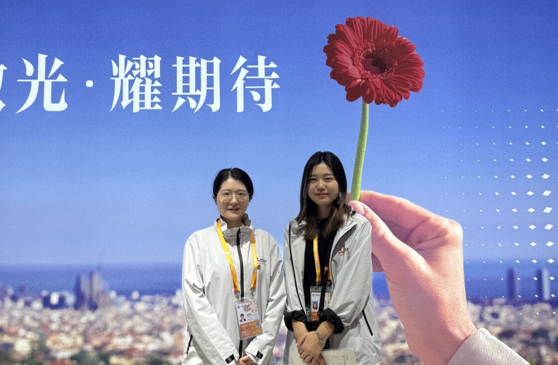 李婷婷（左）河野真智子（右）