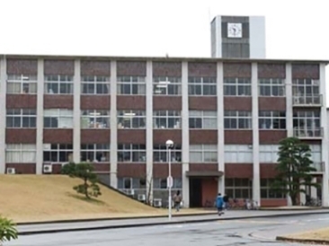 鳥取大学 大学会館 様　外観