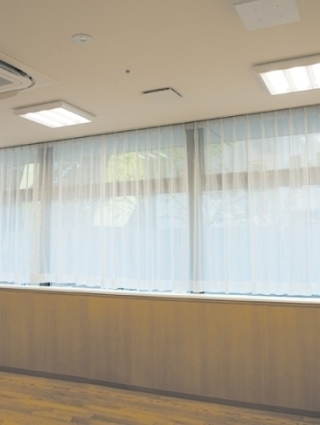 ミーティングルームに設置した循環ファン