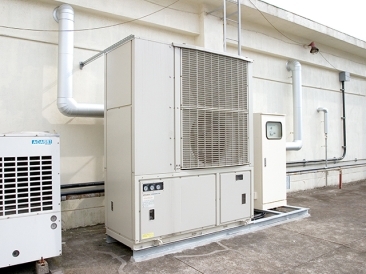 冷凍庫の熱源機として採用されたコンパクトクールG