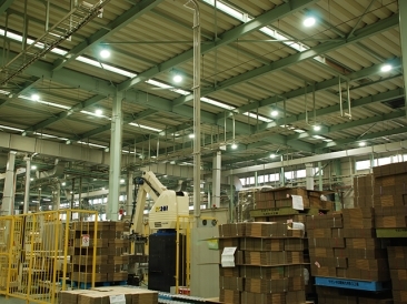 工場内 高天井エリア