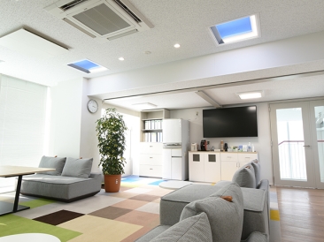 株式会社竹中工務店　三河営業所　昼シーン