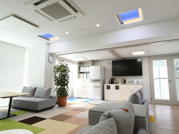 多目的スペース　朝/夕シーン