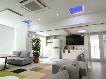 多目的スペース　夜シーン