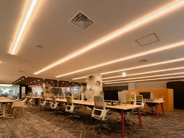 オフィス　電球色