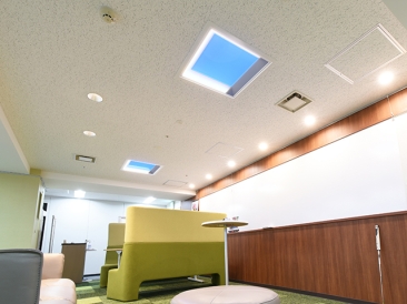 社員リラクゼーションコーナー misola　昼シーン