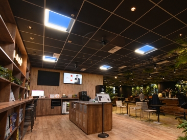 共用スペース　昼シーン