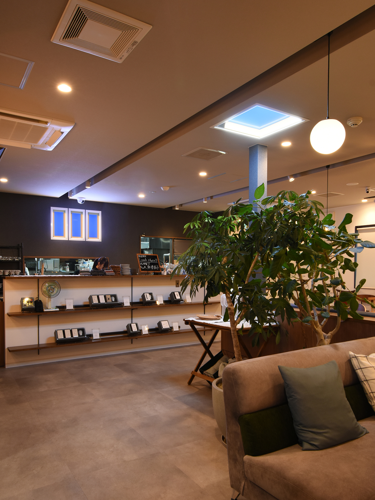 スクエアタイプとラインタイプを採用