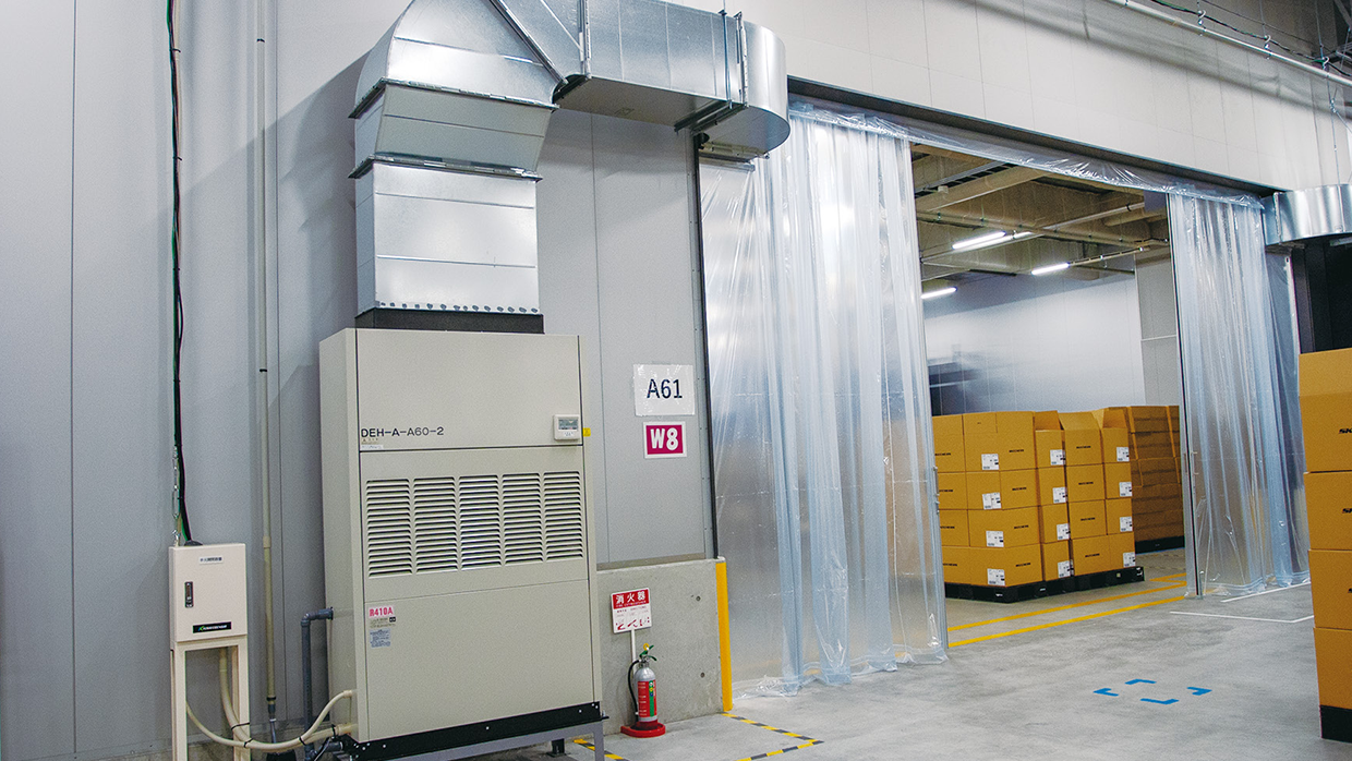 ビニールカーテンを設置