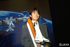 1992年4月、宇宙飛行士候補者に選ばれたとき。（出典：JAXA）