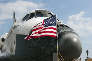 7月21日、最後の飛行を終えたスペースシャトル・アトランティス号。（提供：NASA）