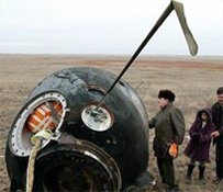 ソユーズ宇宙船はカプセルで中央アジアの草原に帰還する（提供：NASA）