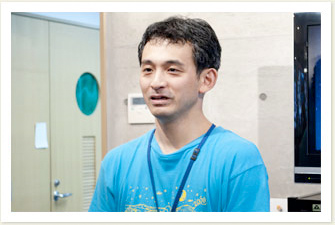 胎内自然天文館鈴木さん。お忙しいところ施設のご案内をしていただきました。