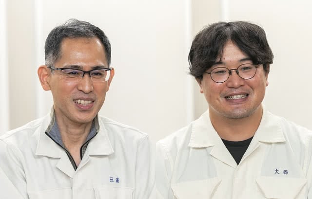 機能材料事業本部 銅箔事業部 上尾事業所 製造課 テクノロジーイノベーション担当 主査　三浦 幸一氏（左）機能材料事業本部 銅箔事業部 上尾事業所 製造課 テクノロジーイノベーション担当　大西 伸明氏（右）