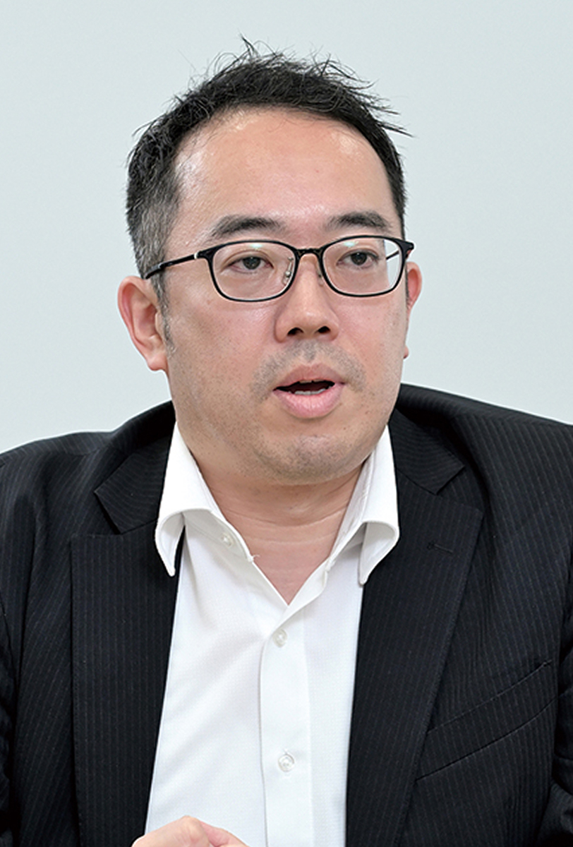 窪 健太郎 氏