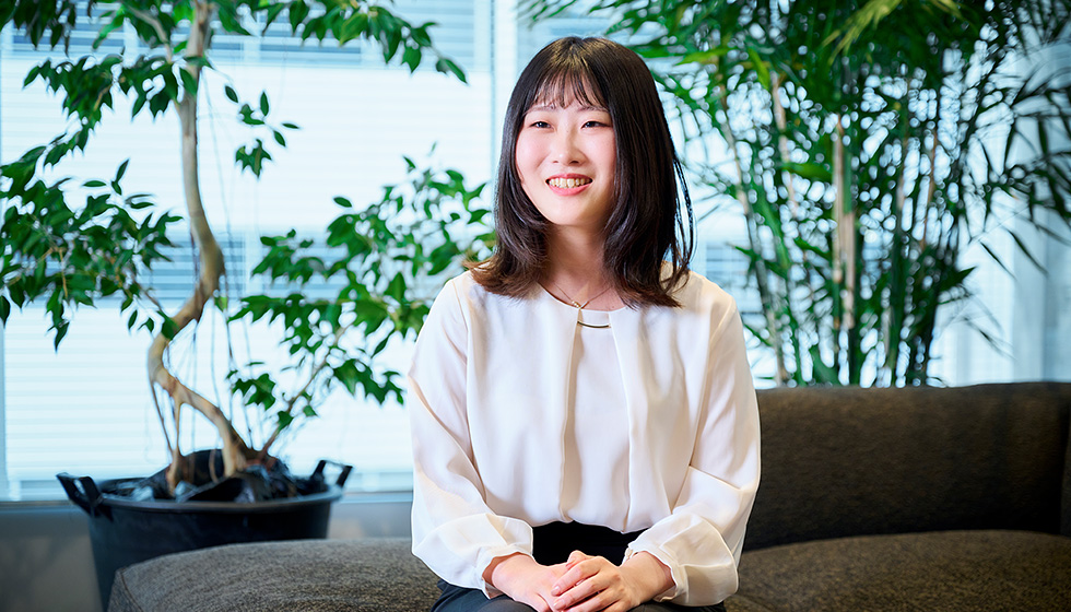 赤松 朋美 写真