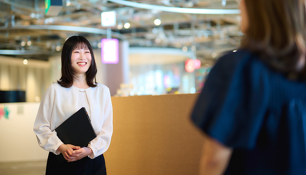 赤松 朋美 写真