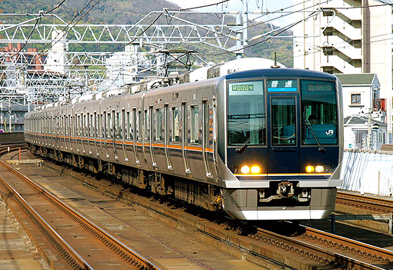西日本旅客鉄道321系の画像