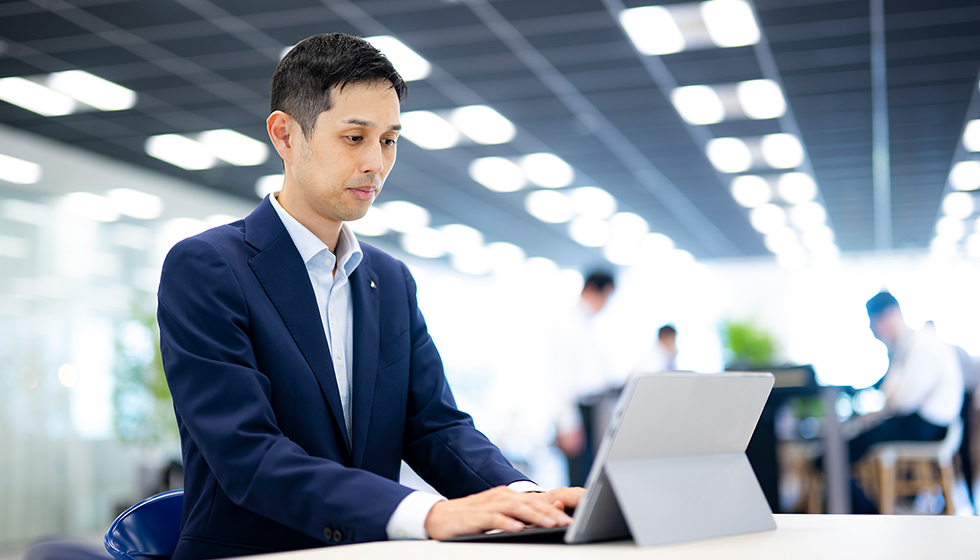 岩橋 弘典 写真